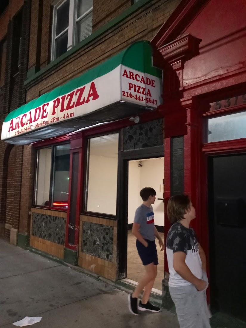 Arcade Pizza